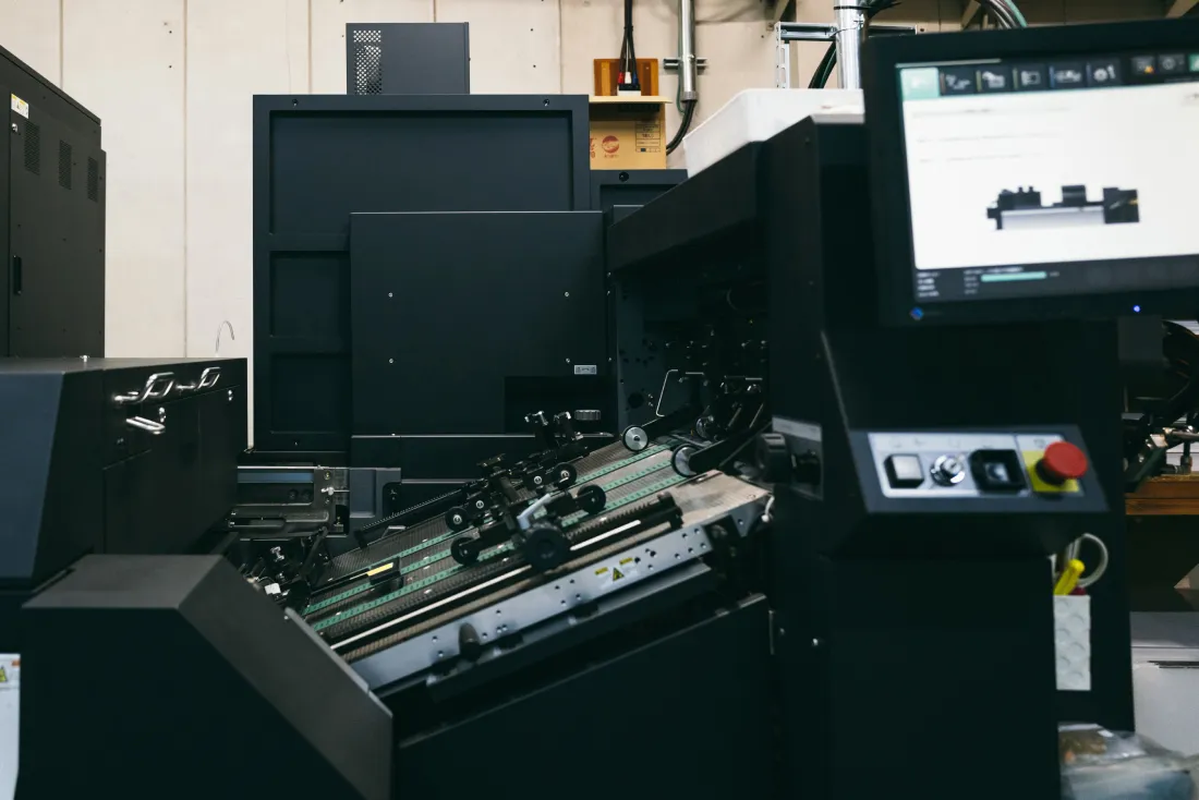 Double-sided variable output enables customized content in each copy