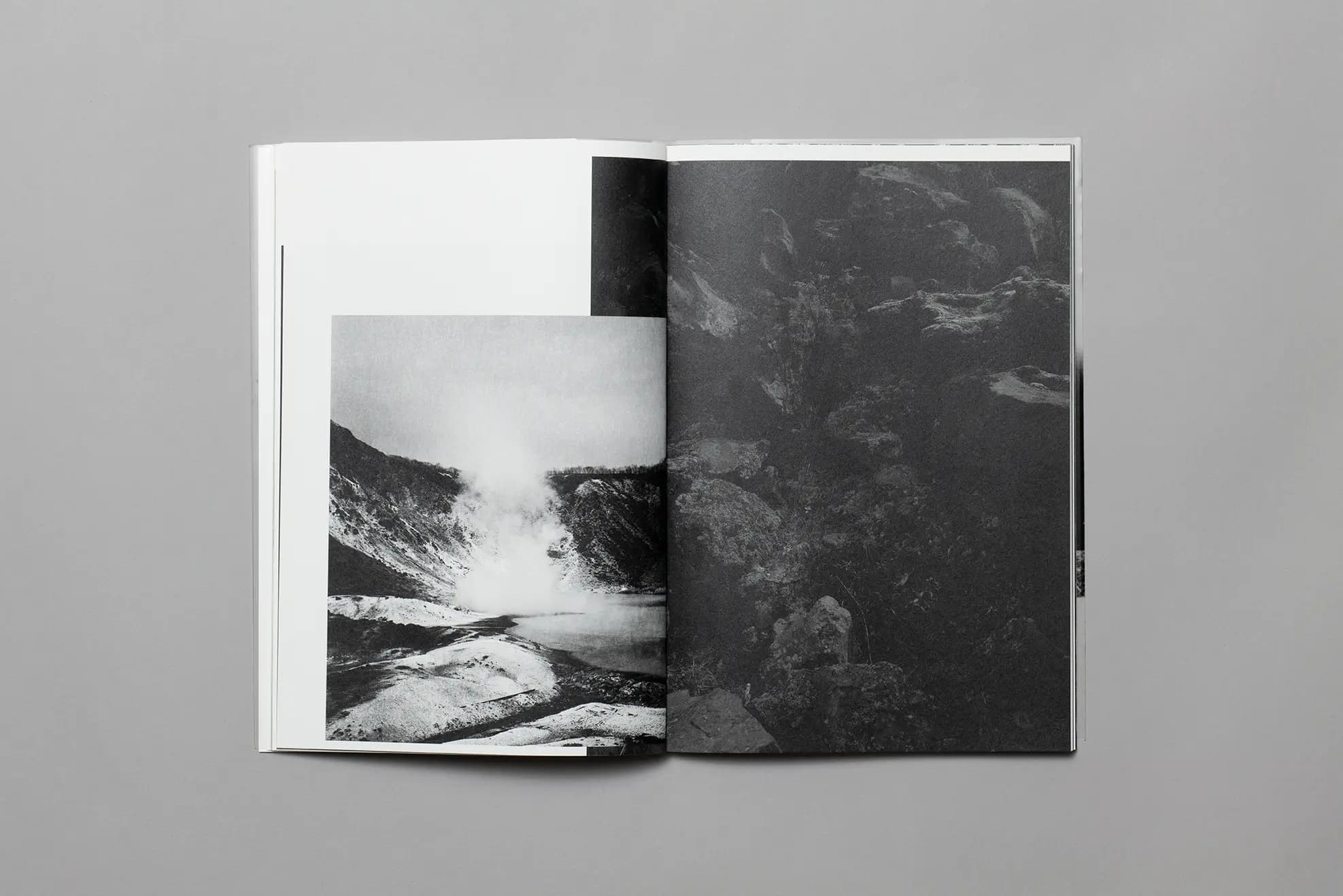 Multicolor printing techniques to enhance monochrome impact